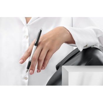 Waterman Hemisphere Color-Block Black-White CT (M) plunksnakotis - 2202844
