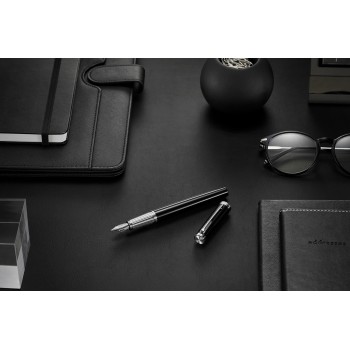 Parker Ingenuity juodos spalvos plunksnakotis CT su graviravimu