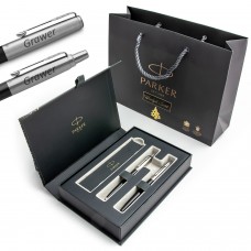 Parker Jotter Originals kalėdinis rinkinys, juodas tušinukas su graviravimu Parker Jotter Originals kalėdinis rinkinys, juodas tušinukas su graviravimu
